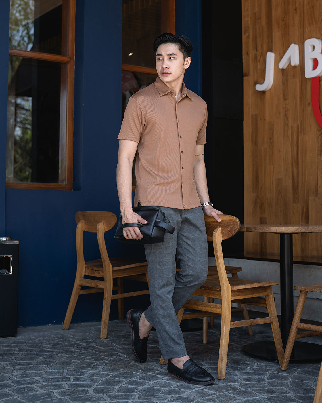 Fukuoka Kemeja Knit Lengan Pendek Mocha