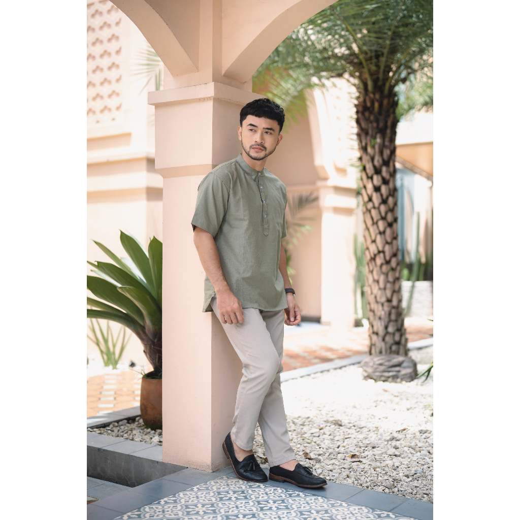 Dubai Kemeja Koko Lengan Pendek Linen Premium Sage Green /  Hijau Sage - BYBLANK