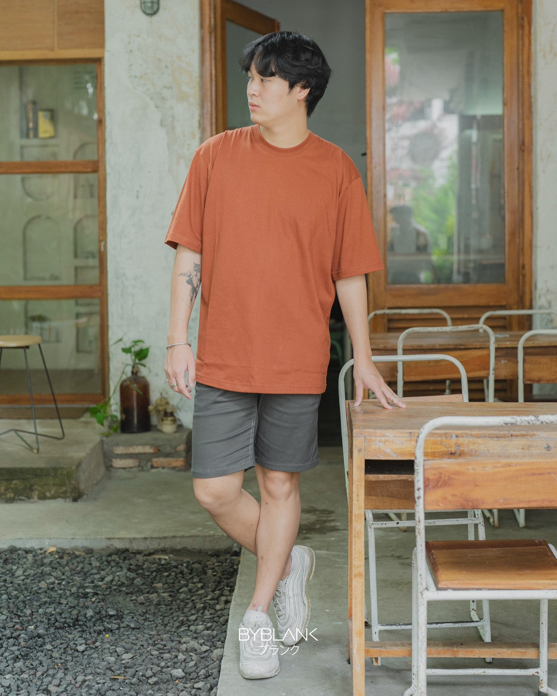 Osaka Oversize Tshirt Cokelat Bata